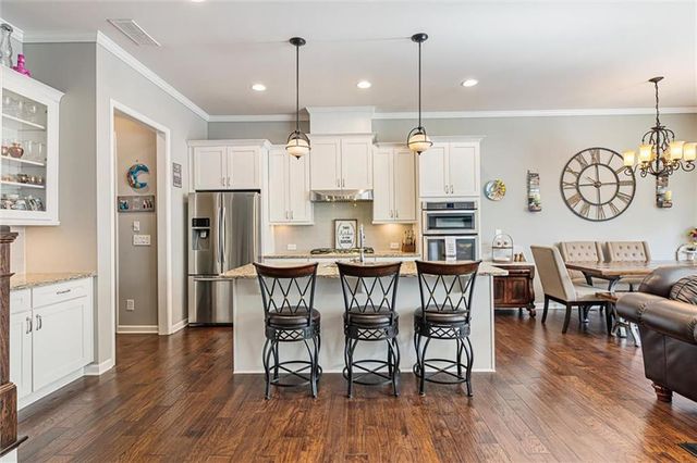 1011 Milhaven Drive, Roswell, GA 30076