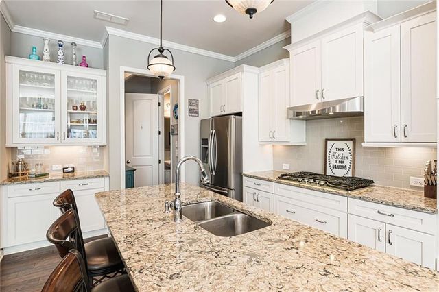 1011 Milhaven Drive, Roswell, GA 30076