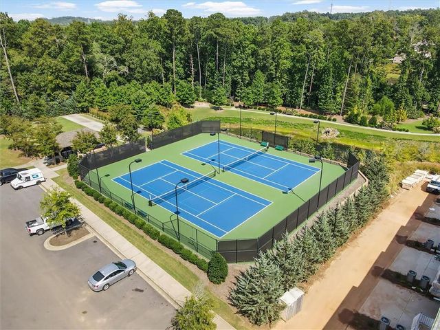 1011 Milhaven Drive, Roswell, GA 30076