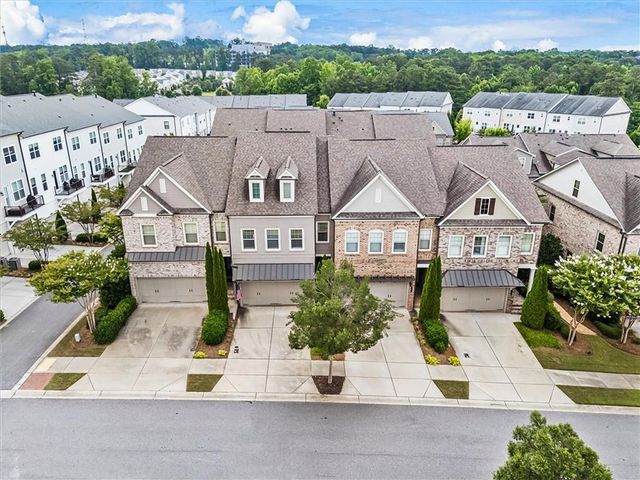 1011 Milhaven Drive, Roswell, GA 30076