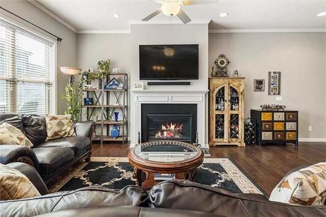 1011 Milhaven Drive, Roswell, GA 30076