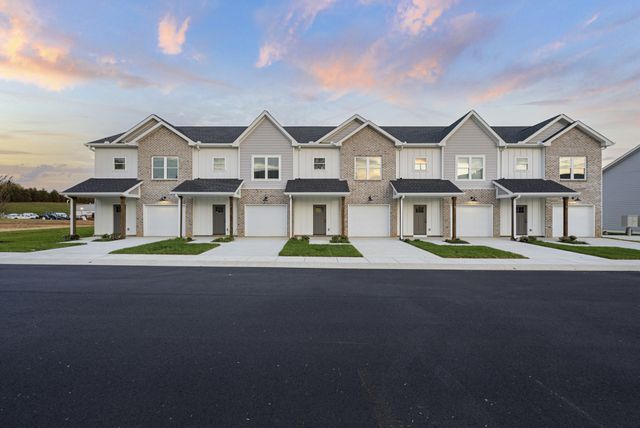 2624 S Main St Apt 3, Springfield, TN 37172