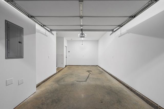 2624 S Main St Apt 3, Springfield, TN 37172