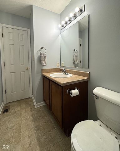 14886 War Emblem Drive, Noblesville, IN 46060