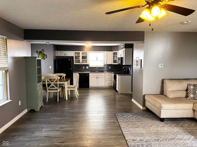 14886 War Emblem Drive, Noblesville, IN 46060