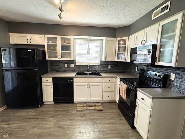 14886 War Emblem Drive, Noblesville, IN 46060