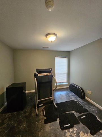 1910 Harmon Drive, Benton, AR 72015