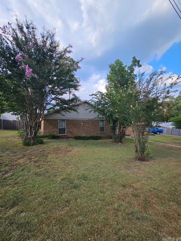 1910 Harmon Drive, Benton, AR 72015