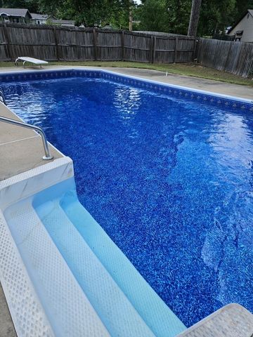 1910 Harmon Drive, Benton, AR 72015