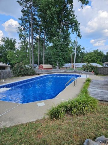 1910 Harmon Drive, Benton, AR 72015