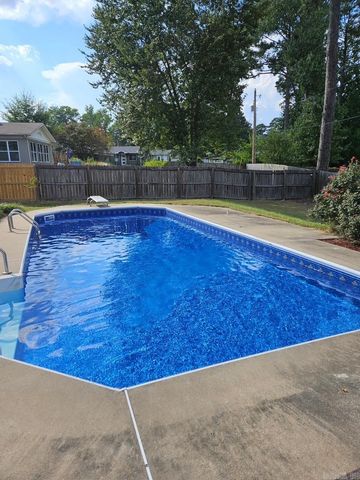 1910 Harmon Drive, Benton, AR 72015