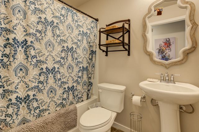 1633 139th Street, Lubbock, TX 79423