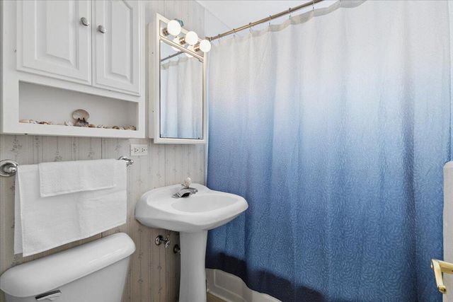 7126 Montana Avenue, Hammond, IN 46323