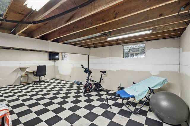 7126 Montana Avenue, Hammond, IN 46323