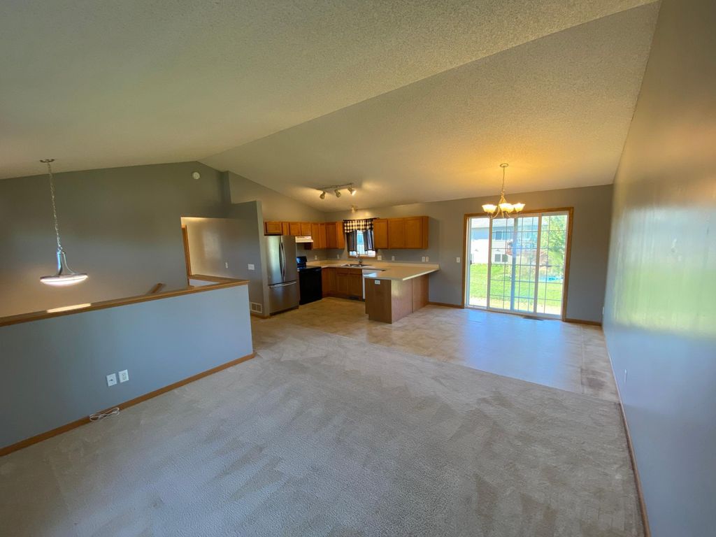 609 Dogwood Street NE, Lonsdale, MN 55046 — photo 2