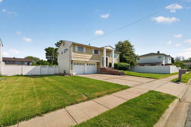 138 Spring Street, Massapequa, NY 11758