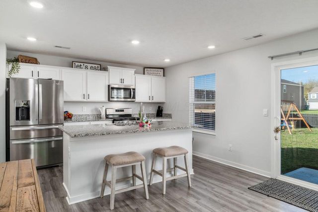 377 St James Gate Way, Newark, OH 43055