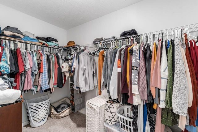 377 St James Gate Way, Newark, OH 43055