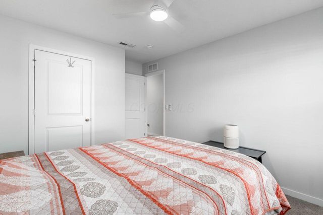 377 St James Gate Way, Newark, OH 43055