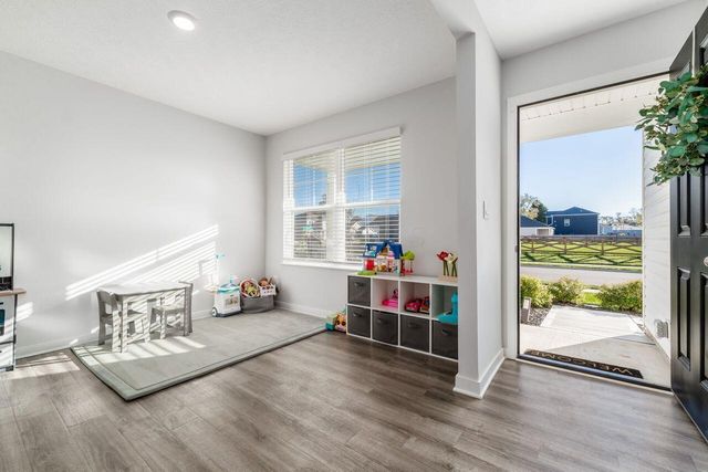 377 St James Gate Way, Newark, OH 43055