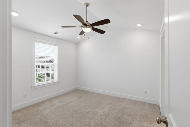 205 Southmen Ln, Spring Hill, TN 37174