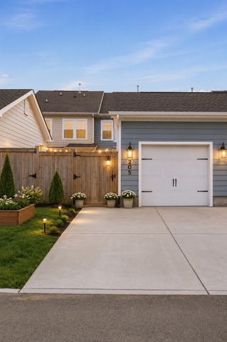 205 Southmen Ln, Spring Hill, TN 37174