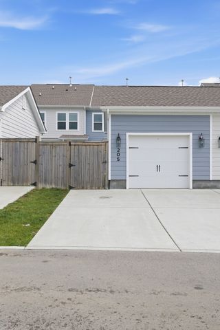 205 Southmen Ln, Spring Hill, TN 37174