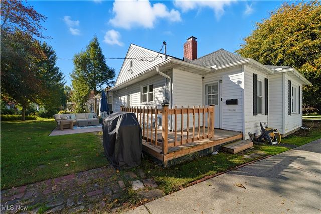 1122 Locust Drive, Ashtabula, OH 44004