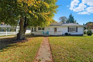 1122 Locust Drive, Ashtabula, OH 44004