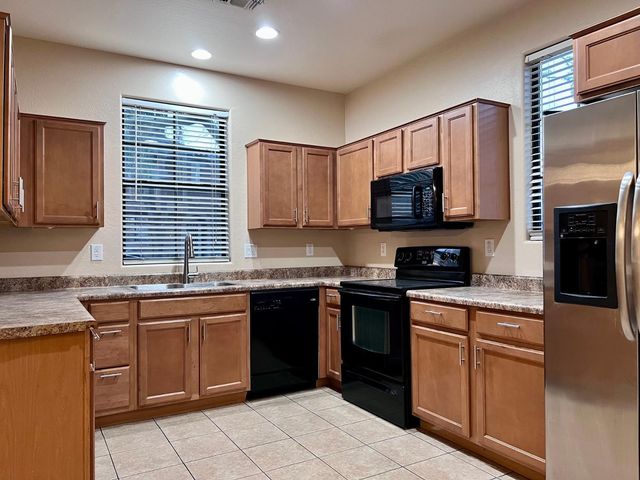 2367 W Jake Haven, Phoenix, AZ 85085