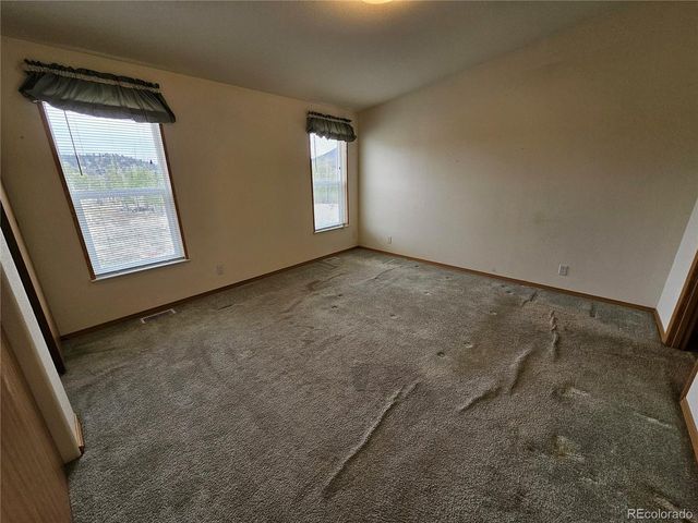 631 Arrowhead Dr, Jefferson, CO 80456