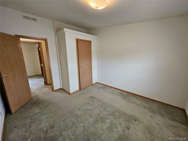 631 Arrowhead Dr, Jefferson, CO 80456