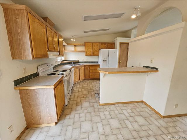 631 Arrowhead Dr, Jefferson, CO 80456