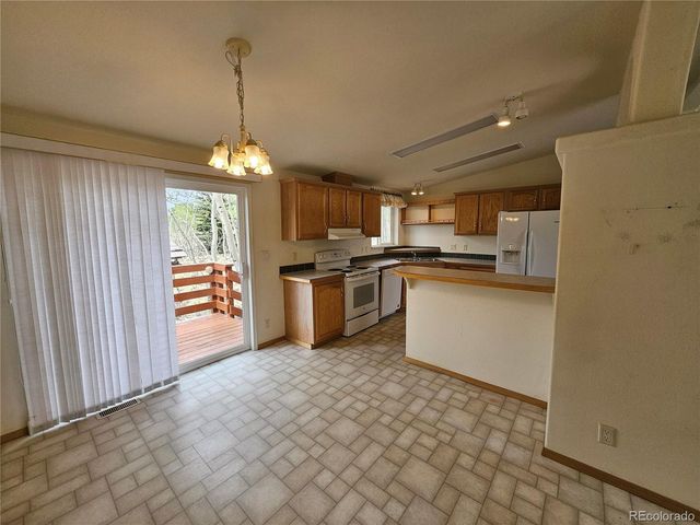 631 Arrowhead Dr, Jefferson, CO 80456