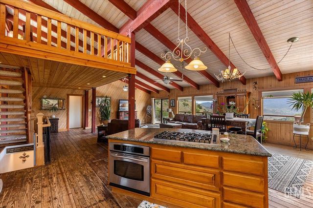 25900 Columbia Way, Tehachapi, CA 93561