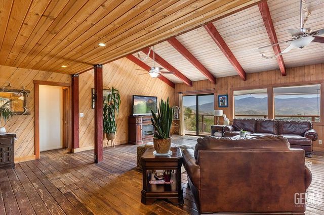 25900 Columbia Way, Tehachapi, CA 93561