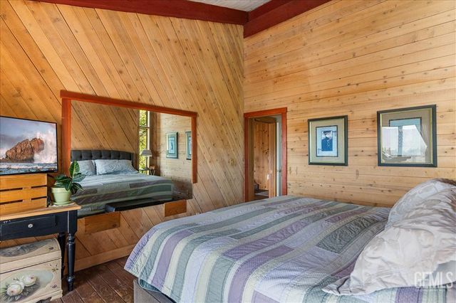 25900 Columbia Way, Tehachapi, CA 93561