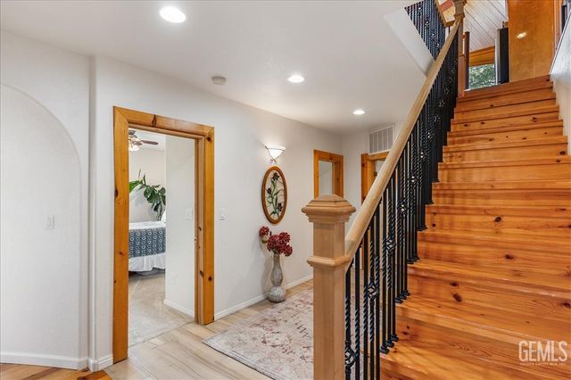 25900 Columbia Way, Tehachapi, CA 93561