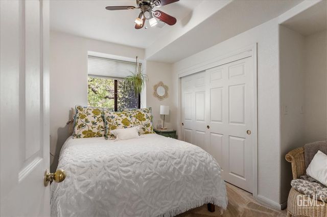 25900 Columbia Way, Tehachapi, CA 93561