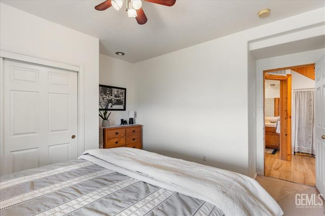 25900 Columbia Way, Tehachapi, CA 93561