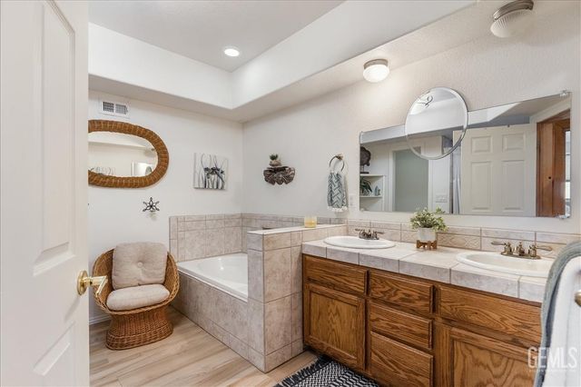 25900 Columbia Way, Tehachapi, CA 93561