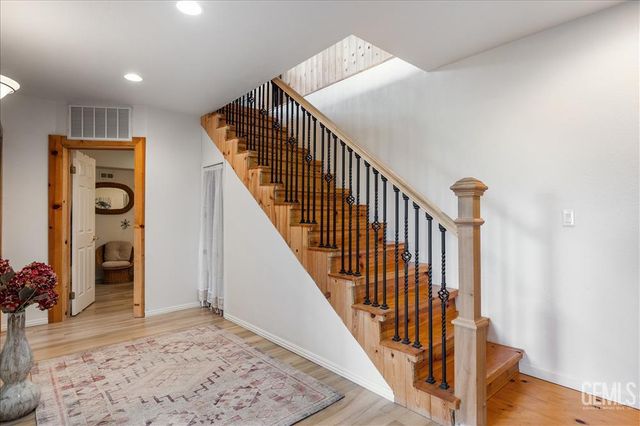 25900 Columbia Way, Tehachapi, CA 93561