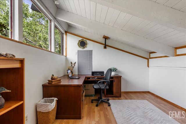 25900 Columbia Way, Tehachapi, CA 93561