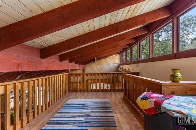 25900 Columbia Way, Tehachapi, CA 93561