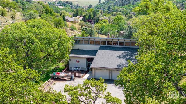 25900 Columbia Way, Tehachapi, CA 93561