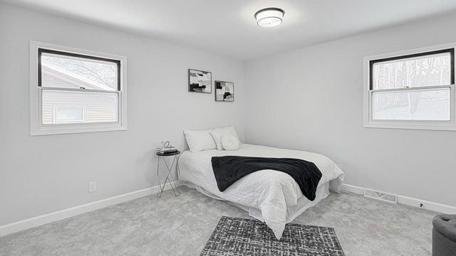 10431 W Sylvia STREET, Milwaukee, WI 53224