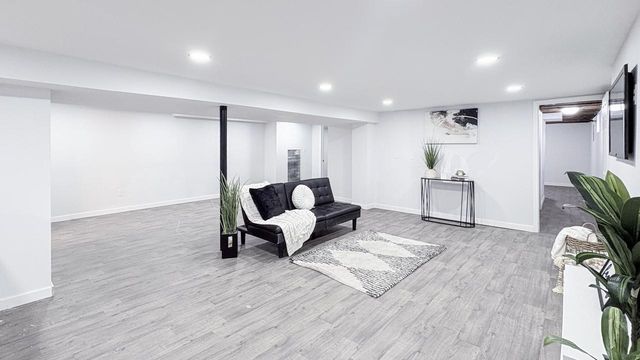 10431 W Sylvia STREET, Milwaukee, WI 53224