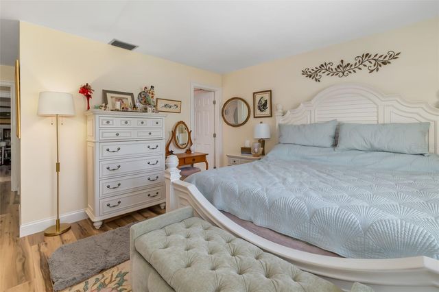 3910 JOYCE DRIVE, Bradenton, FL 34208