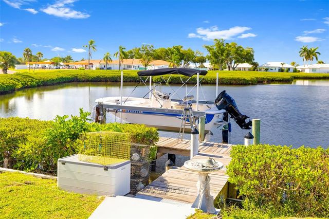 3910 JOYCE DRIVE, Bradenton, FL 34208