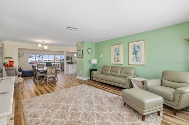 3910 JOYCE DRIVE, Bradenton, FL 34208